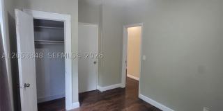1008 N 18th Ct Gallery 11