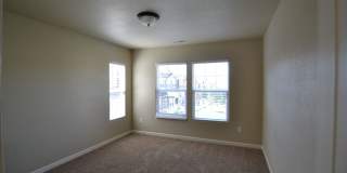 3 Bedroom 2.5 Bathroom Townhouse w/ AC Gallery 18
