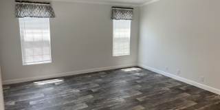 513 Old Colony Rd. Gallery 8