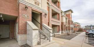 Charming 2BR Condo in Denver Gallery 3