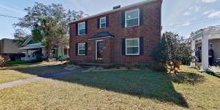 Cozy Upstairs Retreat in Prime San Marco Location! Cozy Upstairs Retreat in Prime San Marco Location! Gallery 1