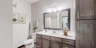 The Shoreham On France Gallery 52