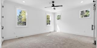 1625 N Main Street Gallery 29