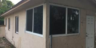 2-1 FULLY REMODEL HOUSE WITH NEW IMPACT WINDOWS Gallery 1