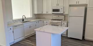 Renovated (upper level) two story condo in Ballenger Creek available mid August! Gallery 18