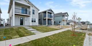 5-bedroom, 3-bedroom single family home! Gallery 5