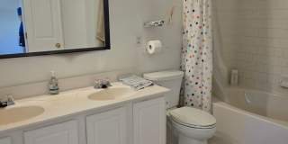 Rare 3 bed 2.5 bath Townhome located in Kennesaw Gallery 10