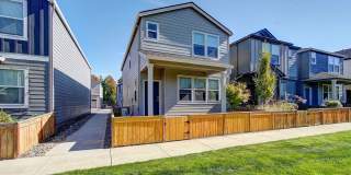 Charming 4 bd 2.5 ba Special! $500 Off October Rent! Charming 4 bd 2.5 ba Special! $500 Off October Rent! Gallery 1