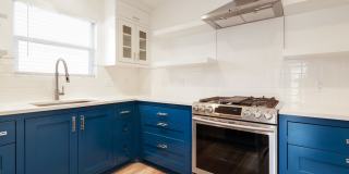 2018 Remodeled 3 bed / 2 bath - wood / tile floors, fenced yard. Hyde Park / Downtown Gallery 9
