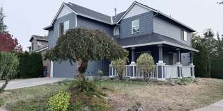 Charming 3-Bedroom Home in Troutdale with Large Porch & Fenced Backyard Gallery 1