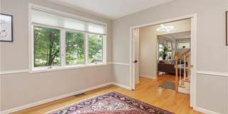 212 Richards Avenue Gallery 22