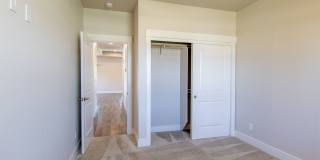 Newer Home for Rent in North Redding CA | $500 Off, Solar, Garage, Near I-5 Gallery 19