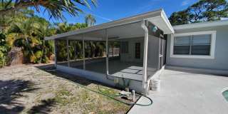 Stunning Pool Home in Sapphire Shores – West of the Trail Near the Ringling Museum Gallery 28