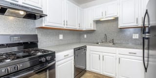 278 Main Street Gallery 27