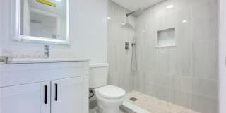 3110 N Pine Island Rd Gallery 11