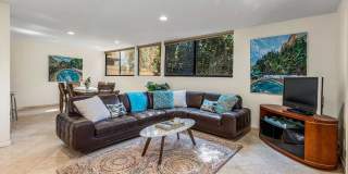 VACATION RENTAL - La Jolla Residence Just Blocks from the Ocean! Gallery 4