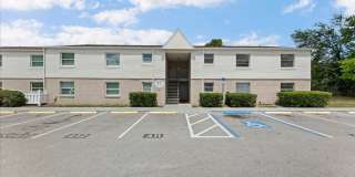 Spacious 4 Bed Condo Gallery 4