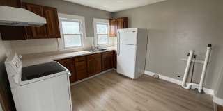 ***COMING SOON*** (Available end of May) Charming 3 Bedroom 1 Bath home convenient to Middlebrook Pike in the West View Community Gallery 6