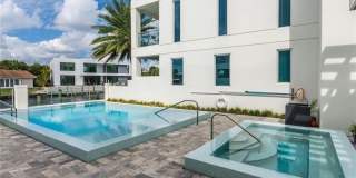 240 Shore Court Gallery 37