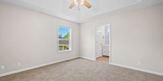 Charming 3 Bedroom Ranch with Large Fenced Yard & Bright Open Living Spaces! Gallery 11