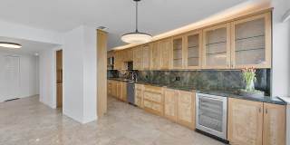 3000 Holiday Drive Gallery 10