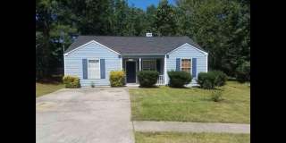 Charming 3BR House in Hampton Gallery 1