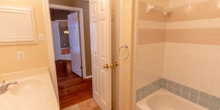 4 bedroom, 2 bathroom home in South Austin! 4 bedroom, 2 bathroom home in South Austin! Gallery 22