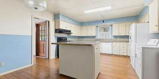 418 Marguerite Boulevard Gallery 11