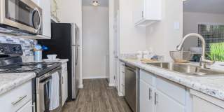 Riverwalk Luxury Apartments Gallery 22