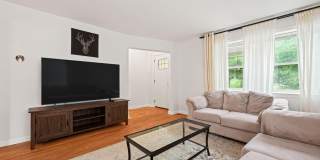 139 HAWAII Avenue NE Gallery 3