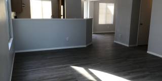<b>Remodeled 3 Bedroom Stead Home<br><br> Gallery 4