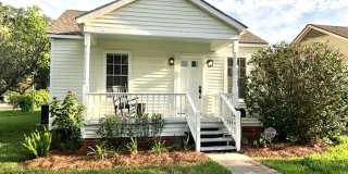 Iconic.... Capital Heights Cottage Gallery 1