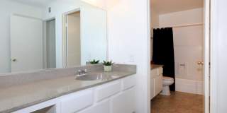 Five Coves Apartment Homes Gallery 48