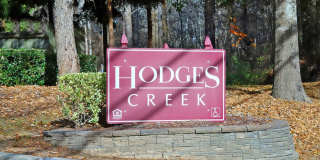 Spacious 2-Bedroom Apartment – Water & Trash Included! Spacious 2-Bedroom Apartment – Water & Trash Included! Gallery 1