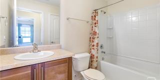 116 Ventura Place Gallery 20