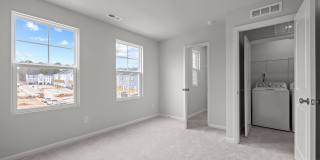 Gorgeous New Construction! Updated Kitchen, SS Appliances, Open Floorplan, Garage, Pet Friendly! Gallery 24