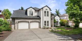Spacious & Bright 5-Bedroom Beaverton Home with Fenced Yard Spacious & Bright 5-Bedroom Beaverton Home with Fenced Yard Gallery 1