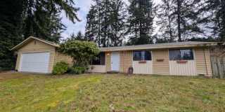 Port Orchard Rambler Available Now! 3 Bedrooms, Bonus Space,  Large Fenced Yard. Pets Okay! Gallery 1