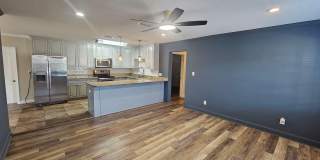 106 N Macarthur Avenue Gallery 3