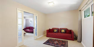 1.5 Bedrooms - 1.5 Bathrooms Split Level House -  Mt. Helix Artist’s Colony Executive Rental Gallery 16