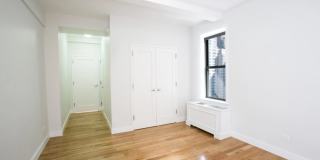 213 W 70th St Gallery 6