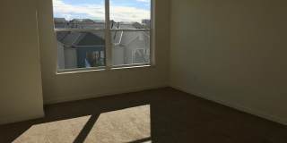 Three story townhouse near UNR.<b><br><br> Gallery 9