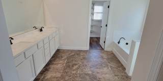 Spacious 4BR/.5BA Home in Steele Creek Gallery 18