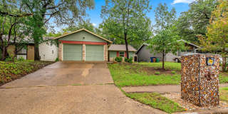 Beautiful 3 bedroom, 2 bathroom home in South Austin!!! Beautiful 3 bedroom, 2 bathroom home in South Austin!!! Gallery 1