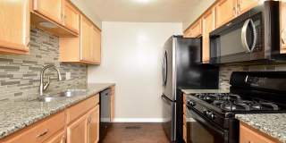 Cute 2 Bed 1 Bath Condo in Bountiful!! Gallery 1