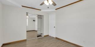 261 NE 42nd Street Gallery 13