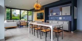 Broadridge Gallery 23