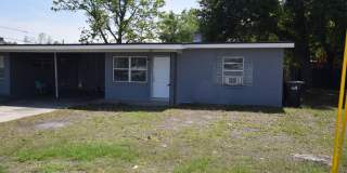 2 Bedroom 1Bath Duplex For Rent at 104 W Lancaster Road Orlando, FL 32824 Gallery 5
