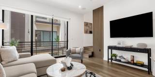 4220 N 32nd Street Gallery 21