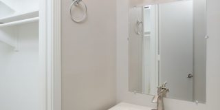 Beautiful Townhome in Alamo Heights!! Gallery 22